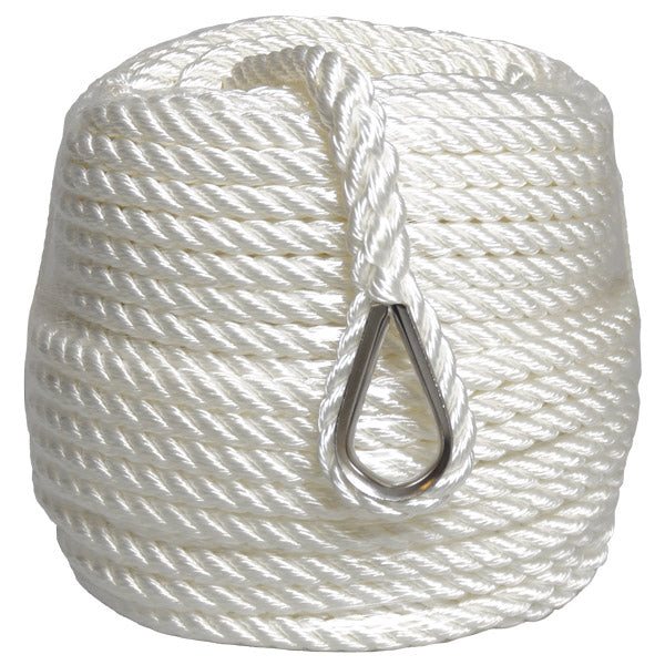 Robline ankerline monteret på båd, klar til brug til fortøjning