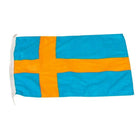 Gæsteflag fra 1852 med svensk design, vist hængende fra en båd