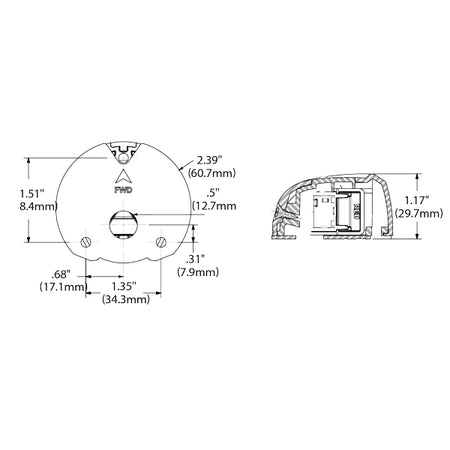 Attwood LED lanterne set fra siden, med klart lys i mørket