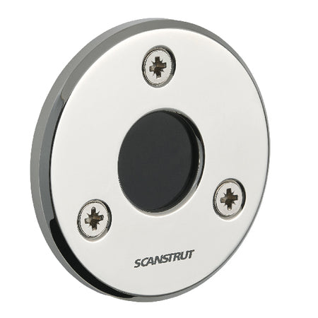 ScanStrut dæksgennemføring i lavprofil, monteret på båd