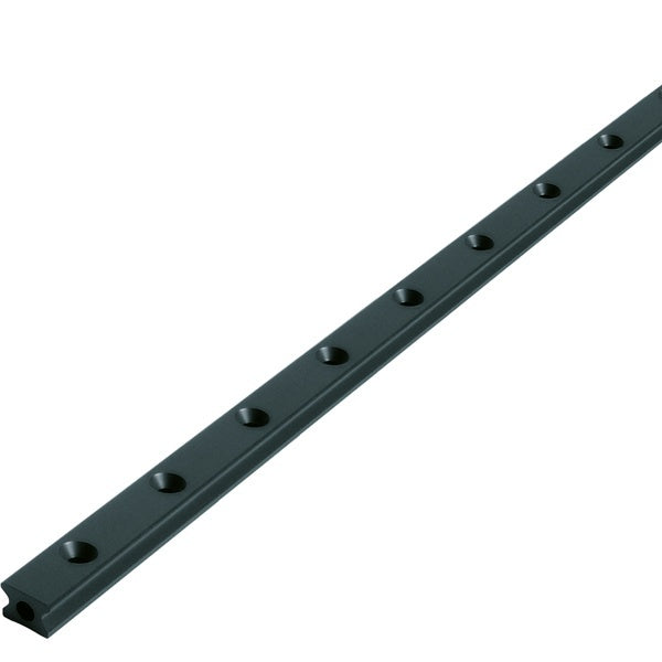 Ronstan skødeskinne 19mm set forfra, viser detaljerne på skinnen.