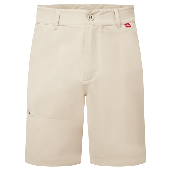 Gill UV Stretch shorts i khaki, set forfra med detaljer.