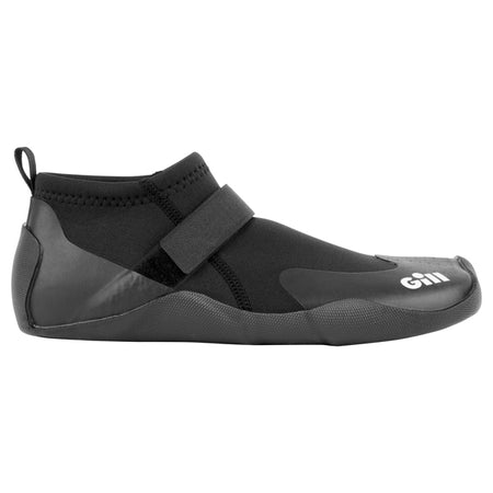 Gill, 968 Pursuit neopren sko set forfra, sort og grå farve.