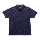 Gill E015 polo shirt i navy, set forfra på hvid baggrund.