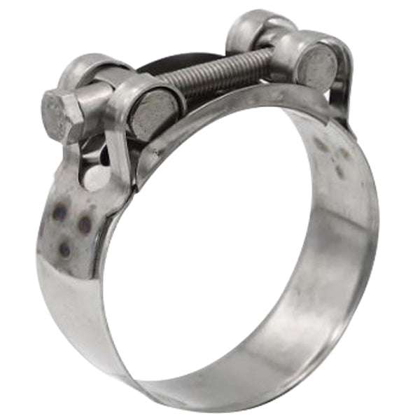 SeaTec spændebånd monteret på båd, der sikrer stabilitet og holdbarhed.