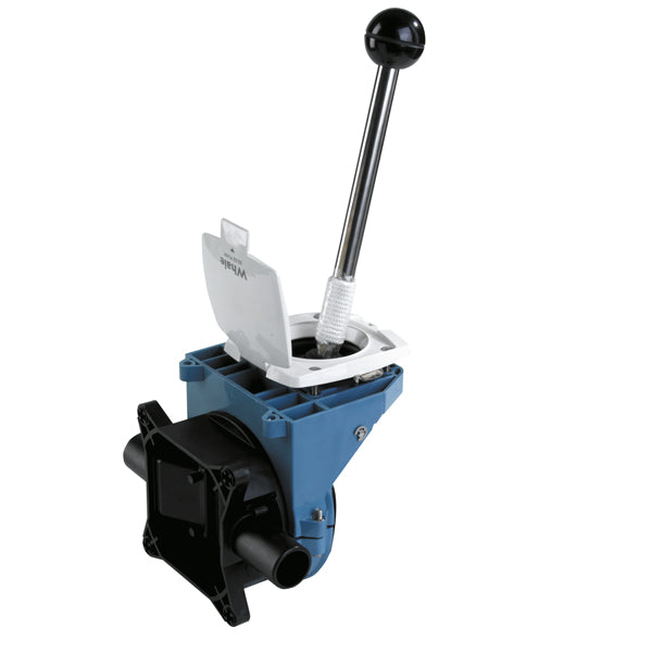 Whale Gusher Titan lænsepumpe set forfra, klar til installation på båd
