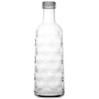 Harmony karaffel fra Marine Business i klart glas, stående på bordet med vin i bådmiljø.
